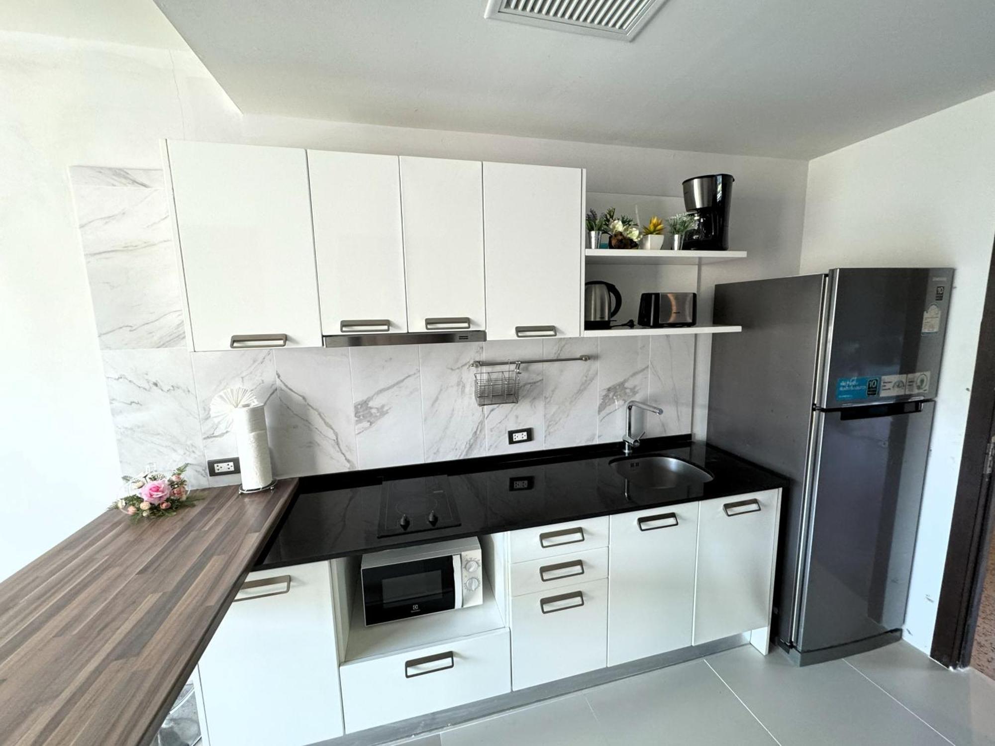 Private Apartment At Emerald Terrace Patong Екстер'єр фото