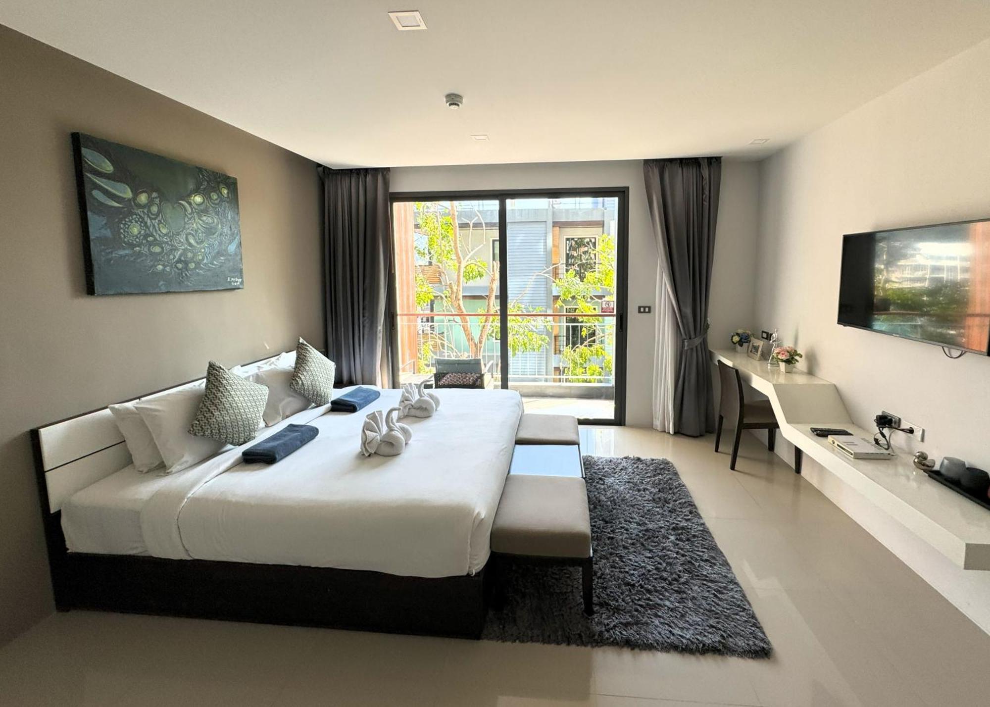 Private Apartment At Emerald Terrace Patong Екстер'єр фото