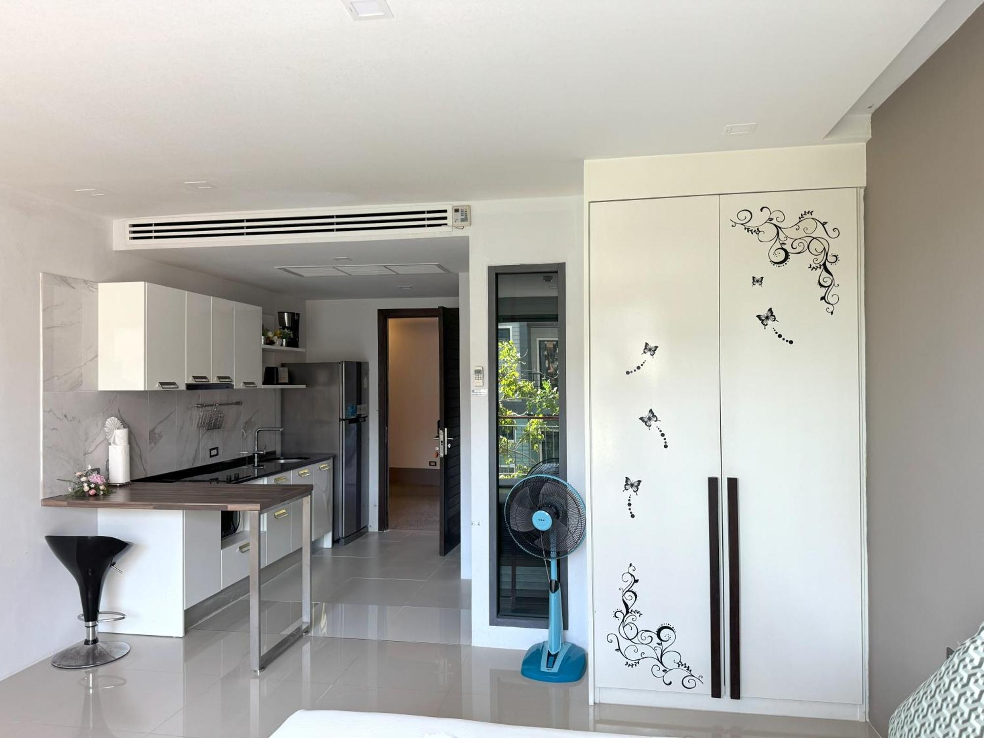 Private Apartment At Emerald Terrace Patong Екстер'єр фото