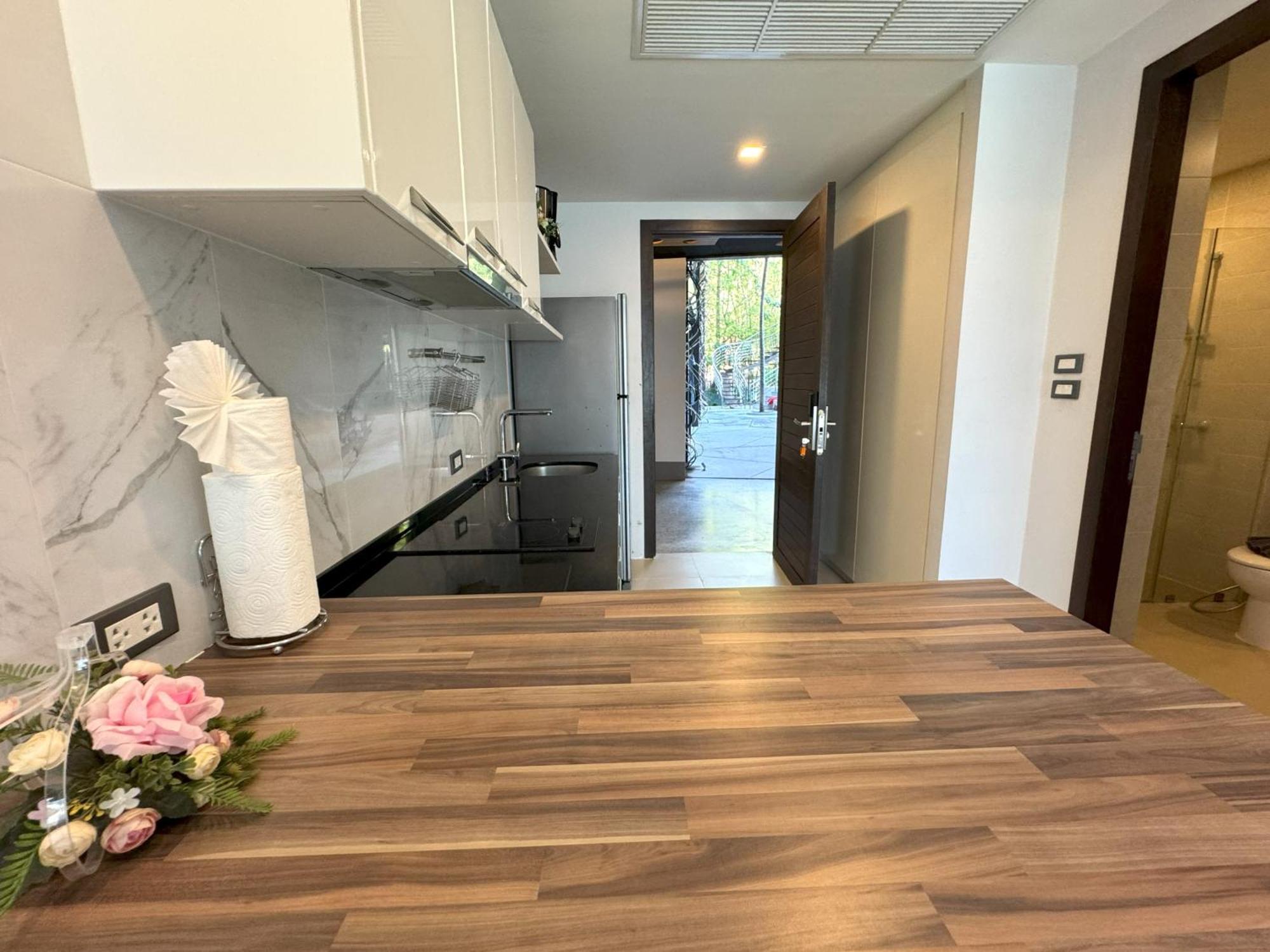 Private Apartment At Emerald Terrace Patong Екстер'єр фото