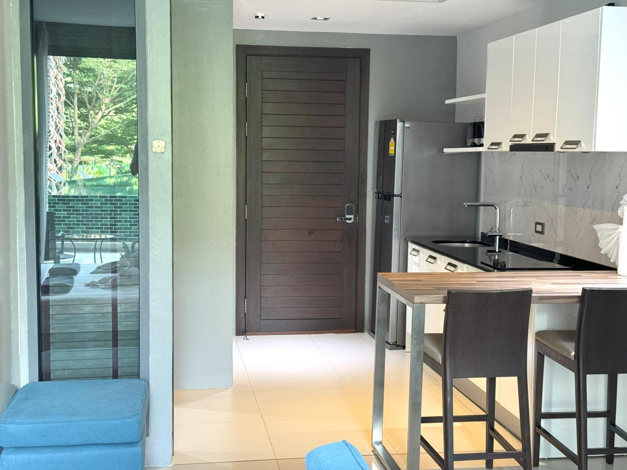 Private Apartment At Emerald Terrace Patong Екстер'єр фото
