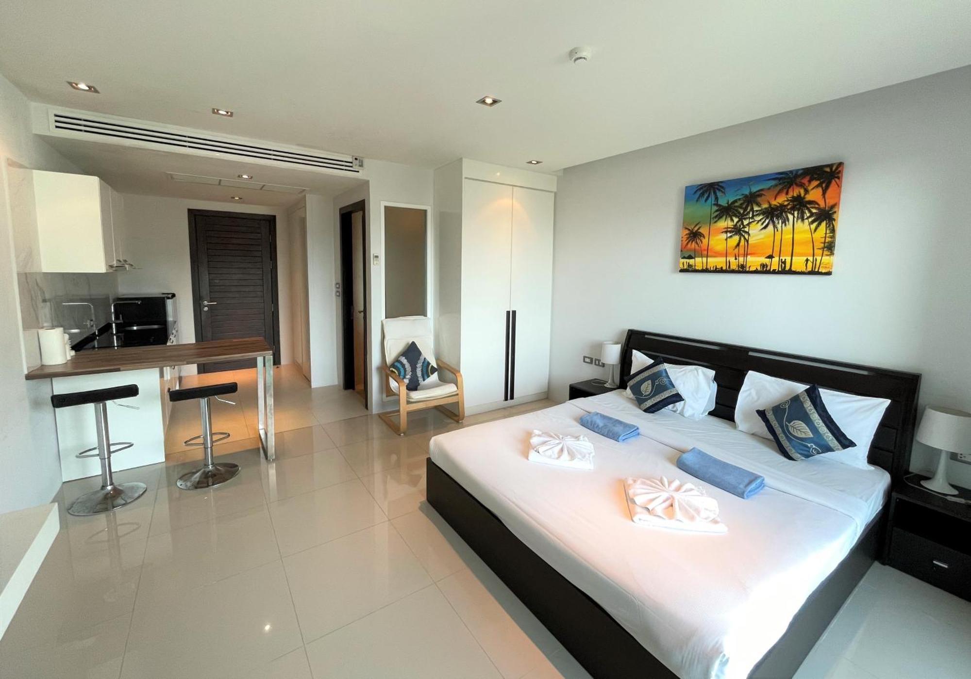 Private Apartment At Emerald Terrace Patong Екстер'єр фото