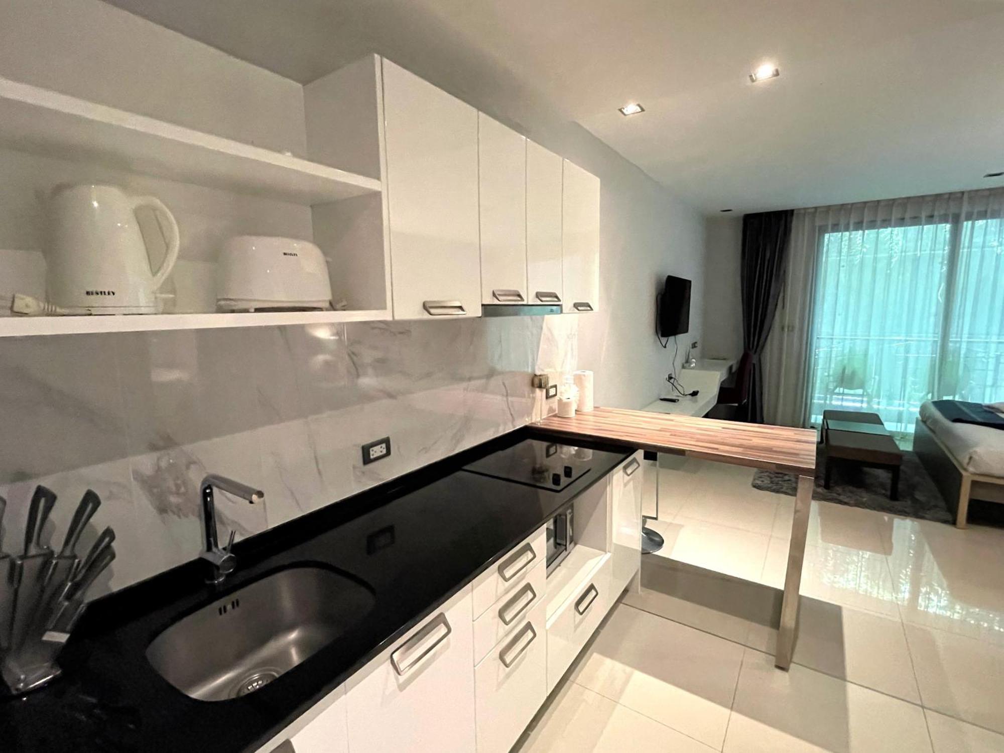 Private Apartment At Emerald Terrace Patong Екстер'єр фото