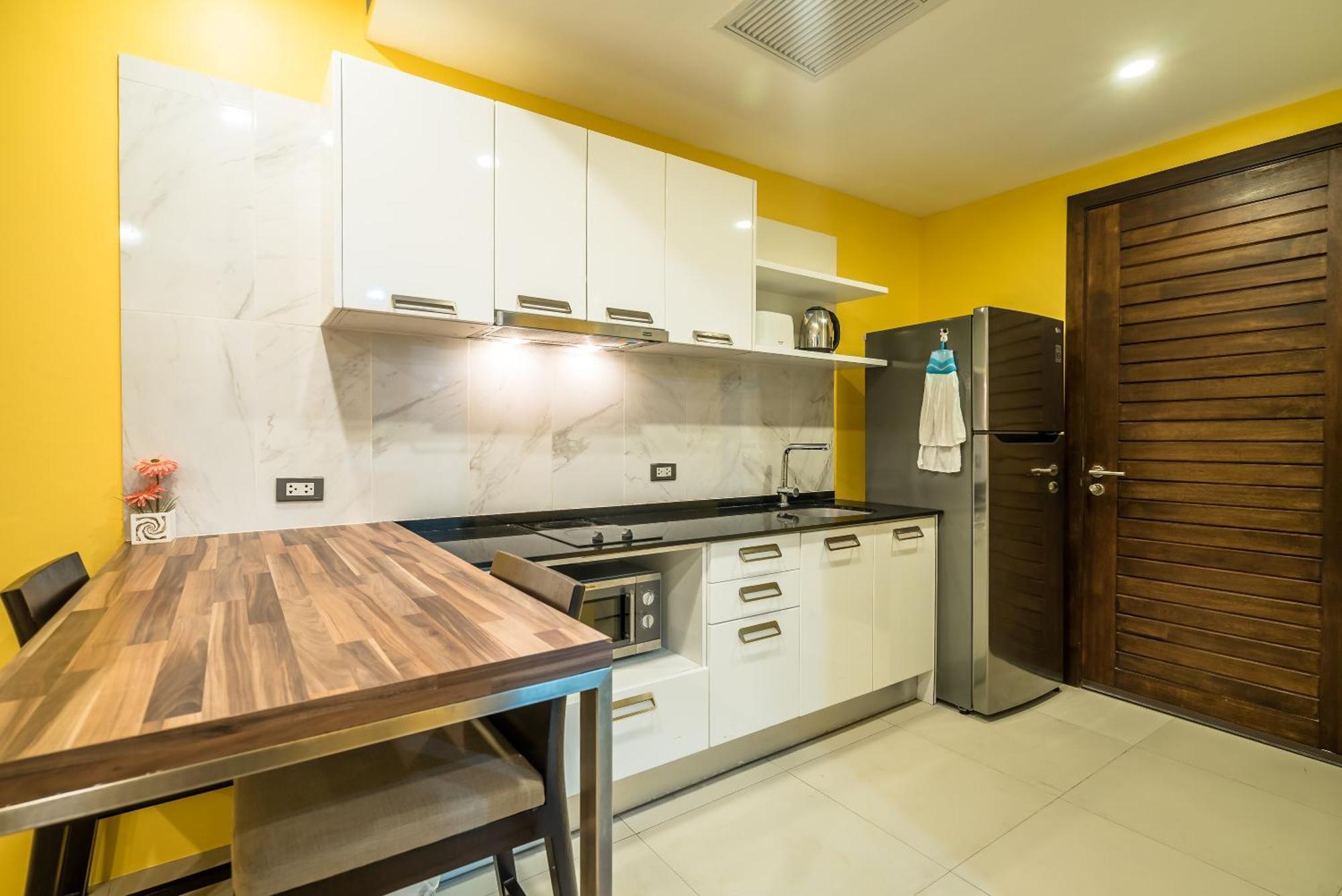 Private Apartment At Emerald Terrace Patong Екстер'єр фото