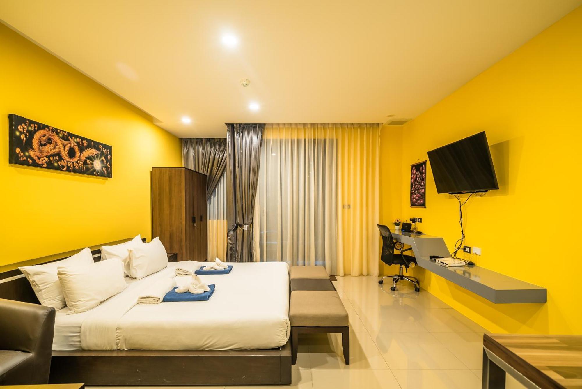 Private Apartment At Emerald Terrace Patong Екстер'єр фото