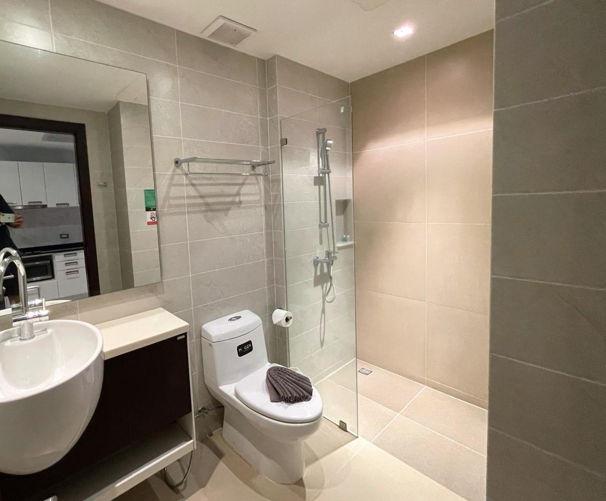 Private Apartment At Emerald Terrace Patong Екстер'єр фото